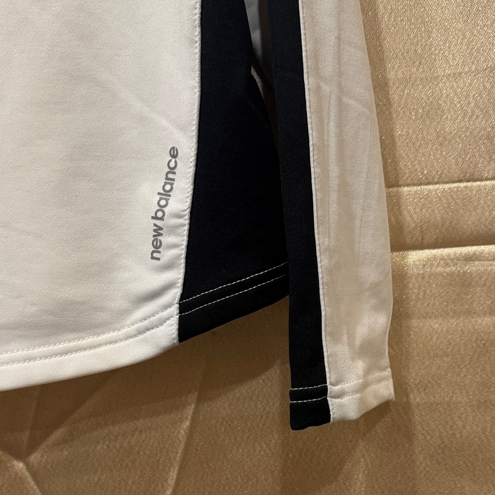 White and Black Long Sleeve Athletic Top - Picture 4 of 16